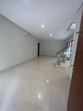 Rumah dalam Cluster dekat jl Alternatif cibubur