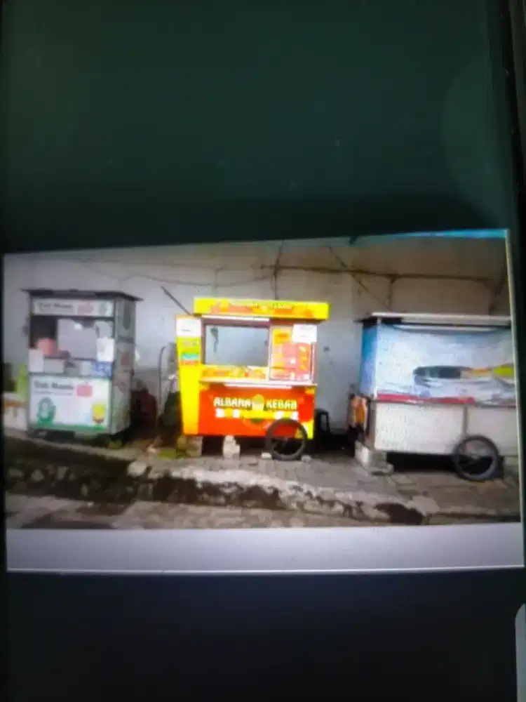 LOWONGAN JAGA OUTLET KEBAB/MINUMAN