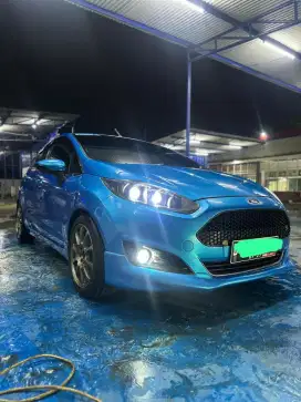 Ford Fiesta Ecoboost 1.0 AT 2014