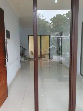 Dijual Rumah 2 Lantai Gandeng Cluster Arana Harapan Indah Bekasi