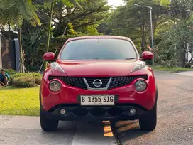 JUKE RX 1.5 AT 2013 MERAH KM 100rb