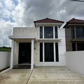 Dijual Rumah Modern Classic – Free Biaya & Ready unit