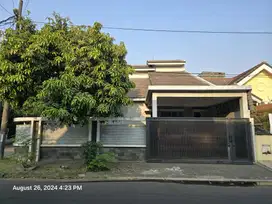 Rumah 2 Lantai posisi hook LT 234 LB 180m2