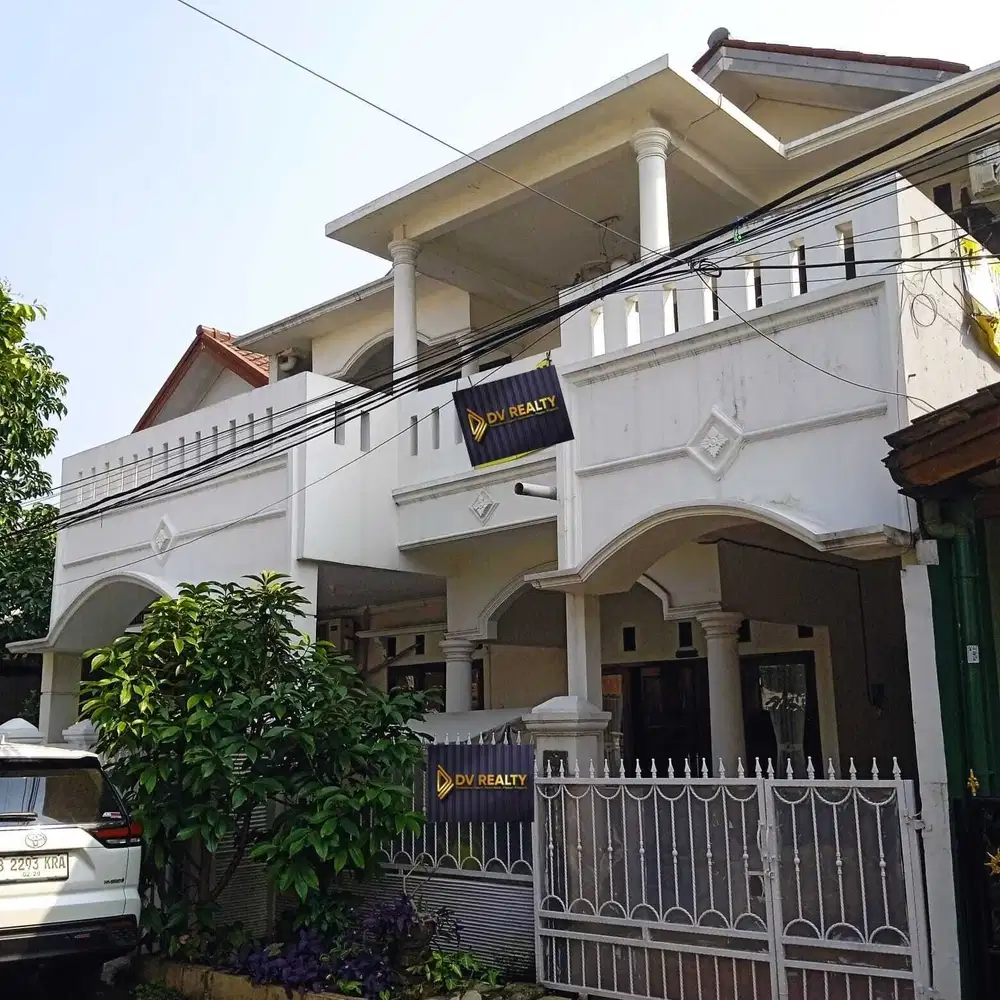 Rumah semi furnish, l’omaso strategis, di Kranggan Permai, Cibubur