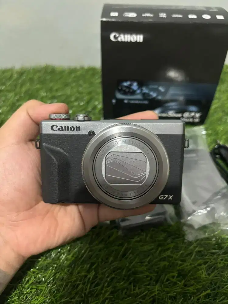 CANON G7X MARK III