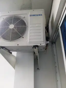 Service AC bongkar pasang AC tukang AC panggilan isi freon AC