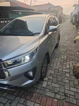 Toyota Kijang Innova 2.0 V Bensin 2021