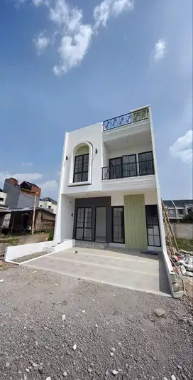 Rumah mewah ada Rooftop Lokasi 10 menit ke stasiun depok dan dekat tol