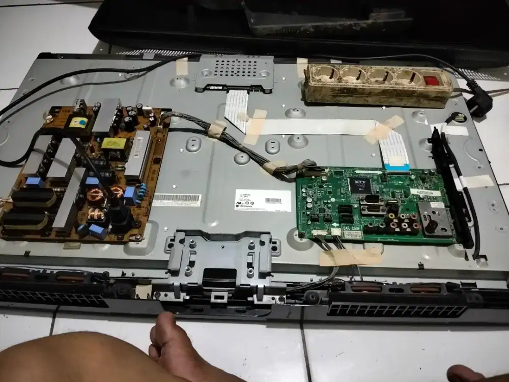 Tukang service TV Dan kipas angin