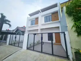 Jual Rumah Baru Minimalis 2 Lt 
Bulevard Hijau Harapan Indah Bekasi