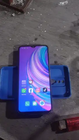 Oppo f11 4/128 hp aja