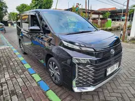 TOYOTA NEW VOXY 2.0 MATIC 2023 FACELIFT SURABAYA
