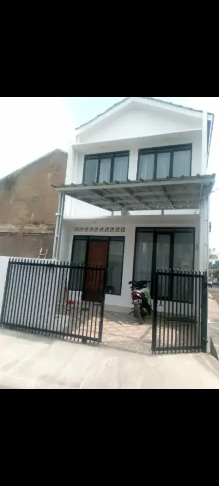 Tukang bangunan