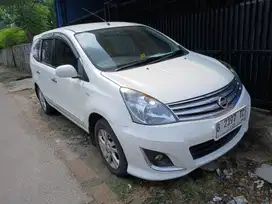 Nissan Grand livina 2012 Bensin