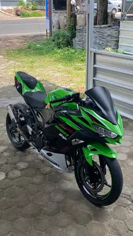 NINJA 250 FI ABS SE