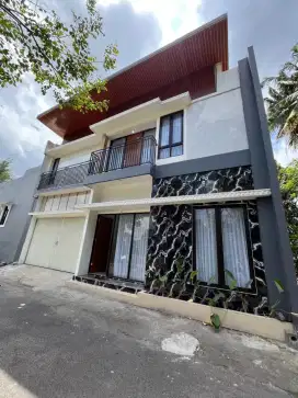 Rumah 2 Lantai Murah Banget 18 Menit Ke UGM di Jl Kaliurang Km 13