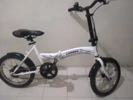 Sepedah lipat 16 in merek  Genio
