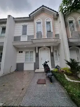 Dijual Rumah 2 Lantai Semi Furnished Renovasi Cluster Azura Vanya Park