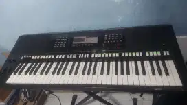 Keyboard Yamaha PSR S770 mulus bekas Rumahan , full sampling