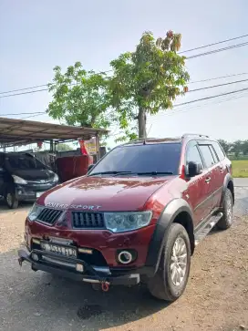 Mitsubishi Pajero sport exceed 2.5 diesel matic 2011
