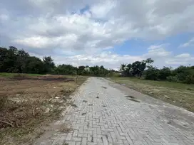 Tepi Ringroad Utara Tanah Jogja