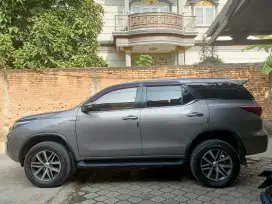 FORTUNER VRZ2017 4X2 AT
