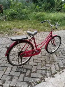 Sepeda cewe ukuran 24 bagus