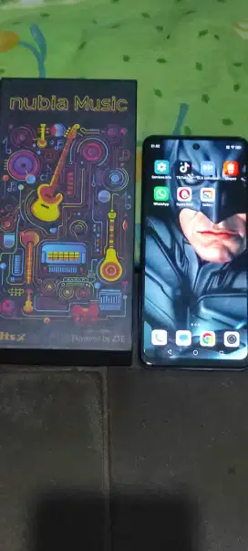zte nubia music(4+4/128gb)mulus normal mahar bt tt hp dusbook net