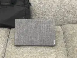Lenovo Yoga Slim 7 14 intel Core i5 Gen 11 Rwm 8 SSD 512
