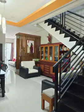 Jual Cepat Rumah 3Lt Siap Huni
Kelapa Molek KelapaGading
Jakarta Utara
