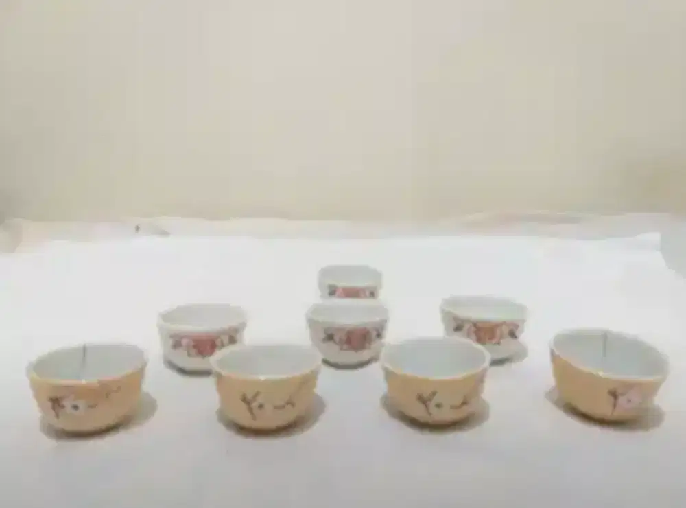 Cawan Kecil Kuno