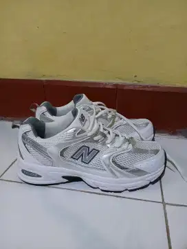 New Balance 530