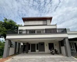 Dijual   Rumah Modern Kontemporer, The Icon Simplicity BSD City