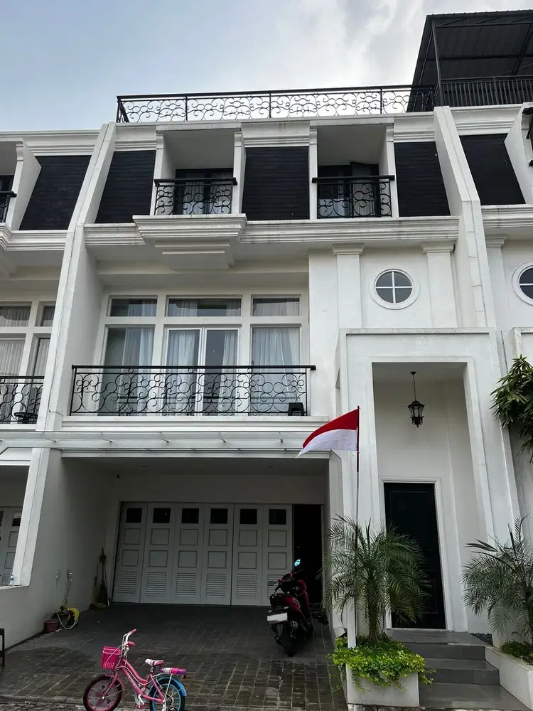Dijual Rumah Mewah 3 Lantai Di Madja Residence Jakarta Barat