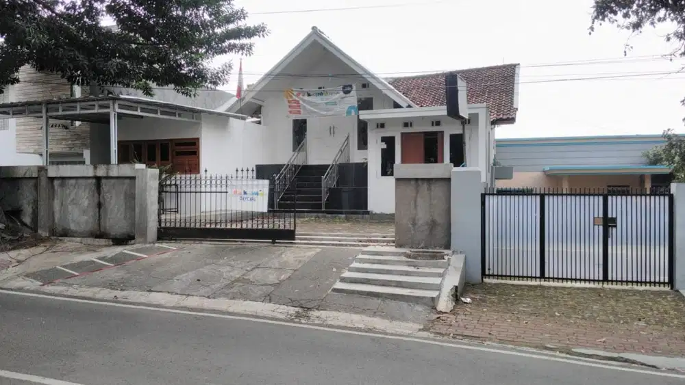 Rumah Siap Huni Potensi Usaha di Main Road Sarijadi
