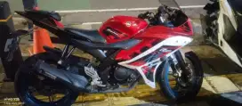 Di jual motor R15 tahun 2015