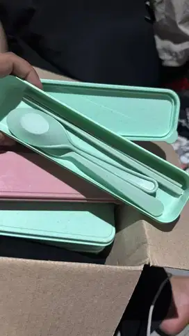 Alat Makan Plastik 1 Set