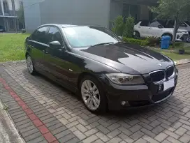BMW E90 320i LCI