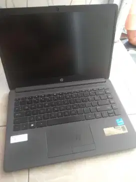 laptop merek hp ram 8