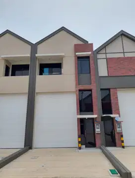 Disewakan gudang bizzpark pik2 120m2 termurah