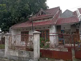 Rumah di hook luas tanah 191 m²
