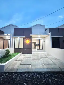 Rumah Dekat Stasiun Kereta Depok Baru Siap Huni