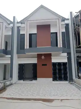 Townhouse mewah Unit Ready stok siap huni SHM sudah pecah di Cipayung