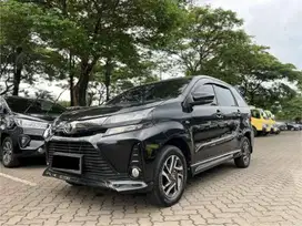 TOYOTA AVANZA VELOZ 1.5 AT MATIC 2021 HITAM KM 89RB