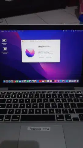 Macbook pro retina 2015 core i5 8GB/256GB