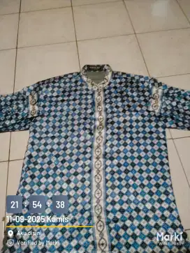 Preloved batik sutera solo kantor & acara nikah bahan halus