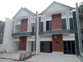 Rumah cluster mewah 2lantai Unit Rumah siap huni SHM sudah pecah