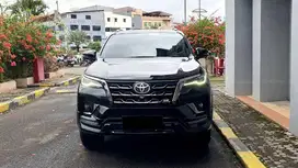 Toyota Fortuner VRZ GR Sport Kicksensor 2.8 AT 2024 Like New Low KM