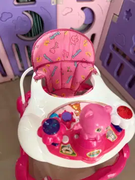 Baby Walker - Merk Family