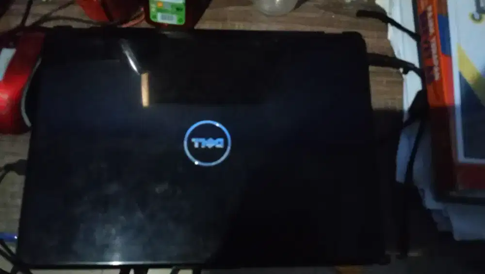 Laptop  dell  cocok buat pekerja kantoran/ belajar anak